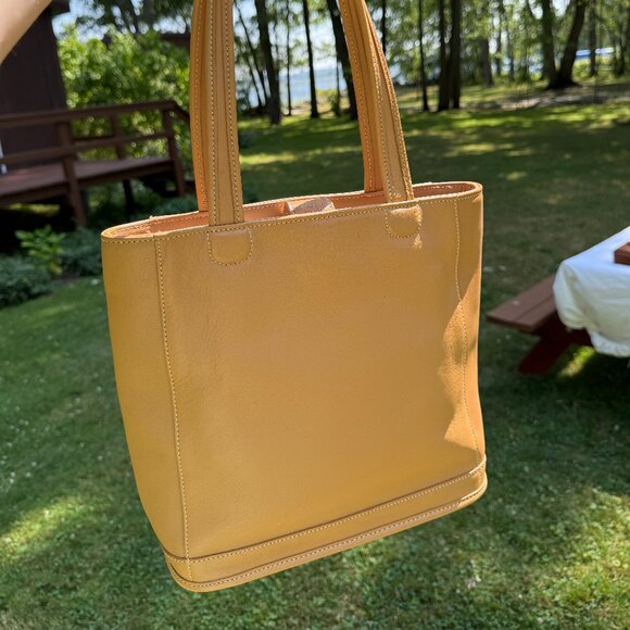 Vintage Coach Camel Bleecker Bucket tote, excellent condition! School!  Work! - Picture 1 of 12